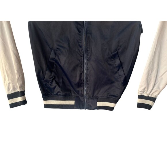 Satin embroidered Japanese Sukajan bomber jacket - Picture 3 of 9